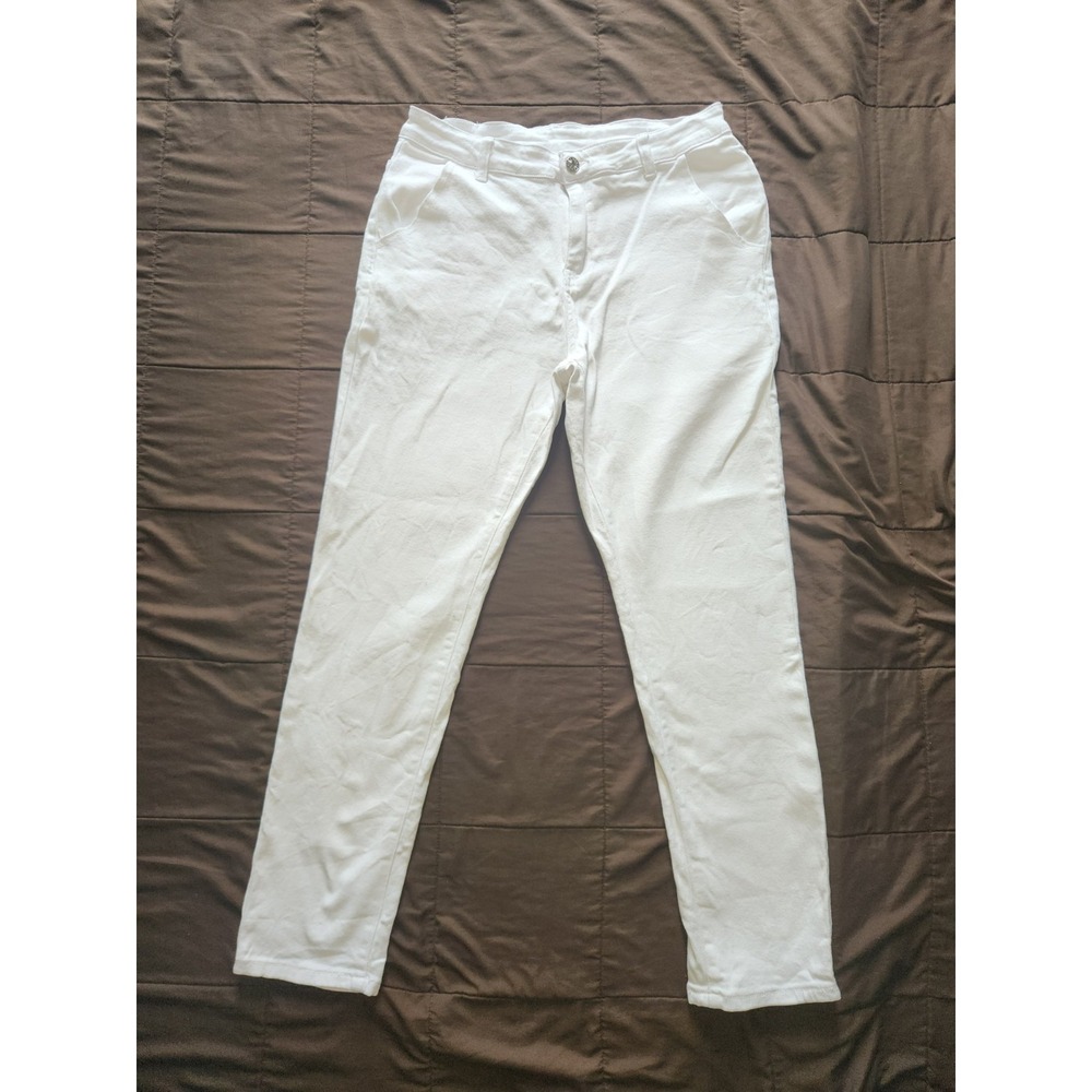 Mens White Jeans. Mens Small. 30" waist.